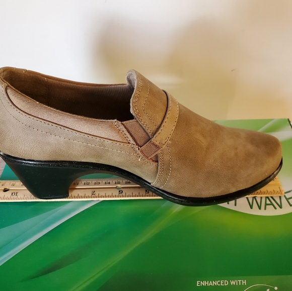 FREE SHIPPING 💕 Easy Street Comfort Booties Size 7WW - Picture 9 of 10